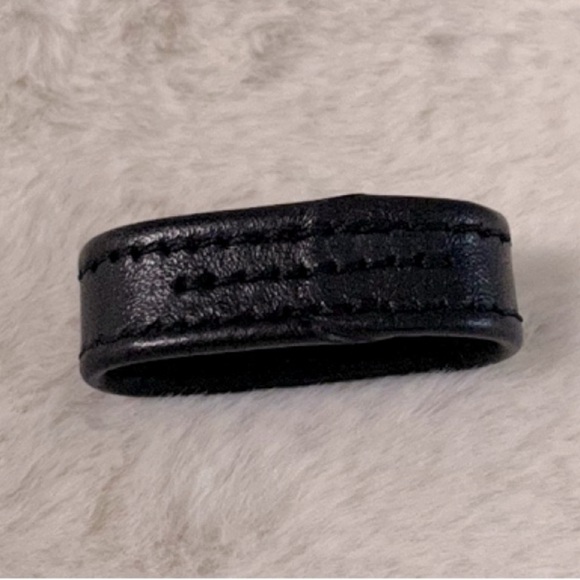 *SOLD* Vintage Coach Strap Doubler for Legacy Crescent 9338 - Picture 2 of 2